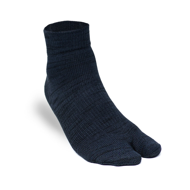 LUNA YUBI Tabi Socks - Merino Wool & Cordura - Ankle Length - navy single