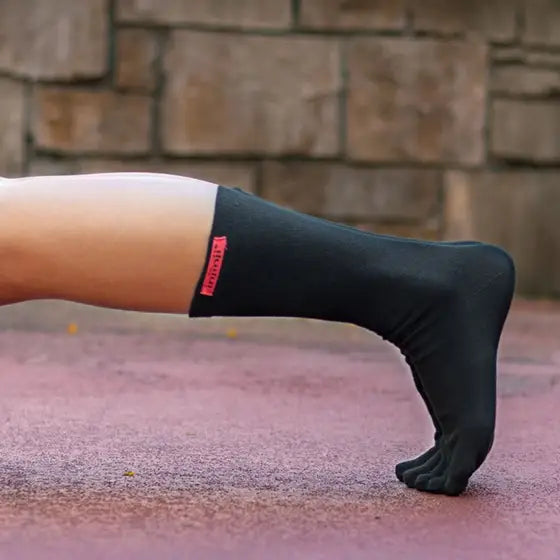 Injinji Toe Socks - Sport Original - lunge, worn