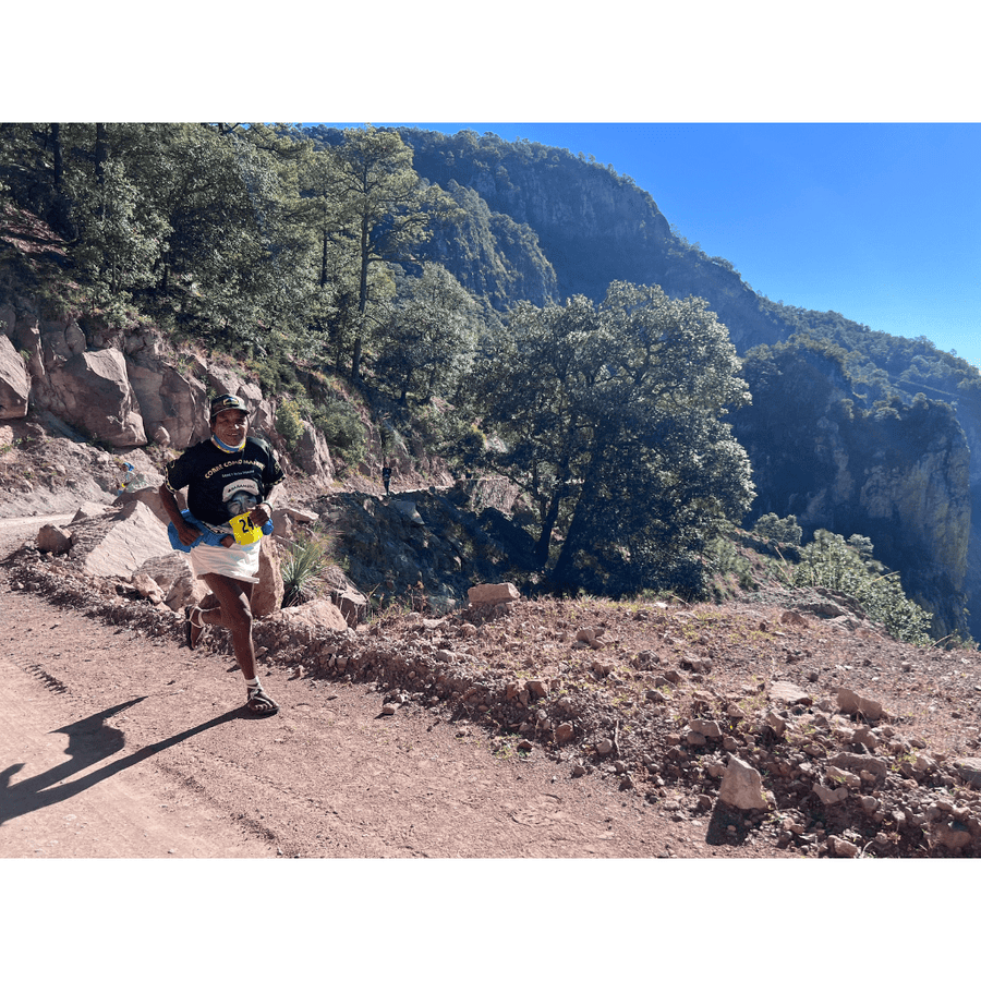 "RUN LIKE MANUEL" SHIRT - TRUE MESSAGES DONATION - trail race photo