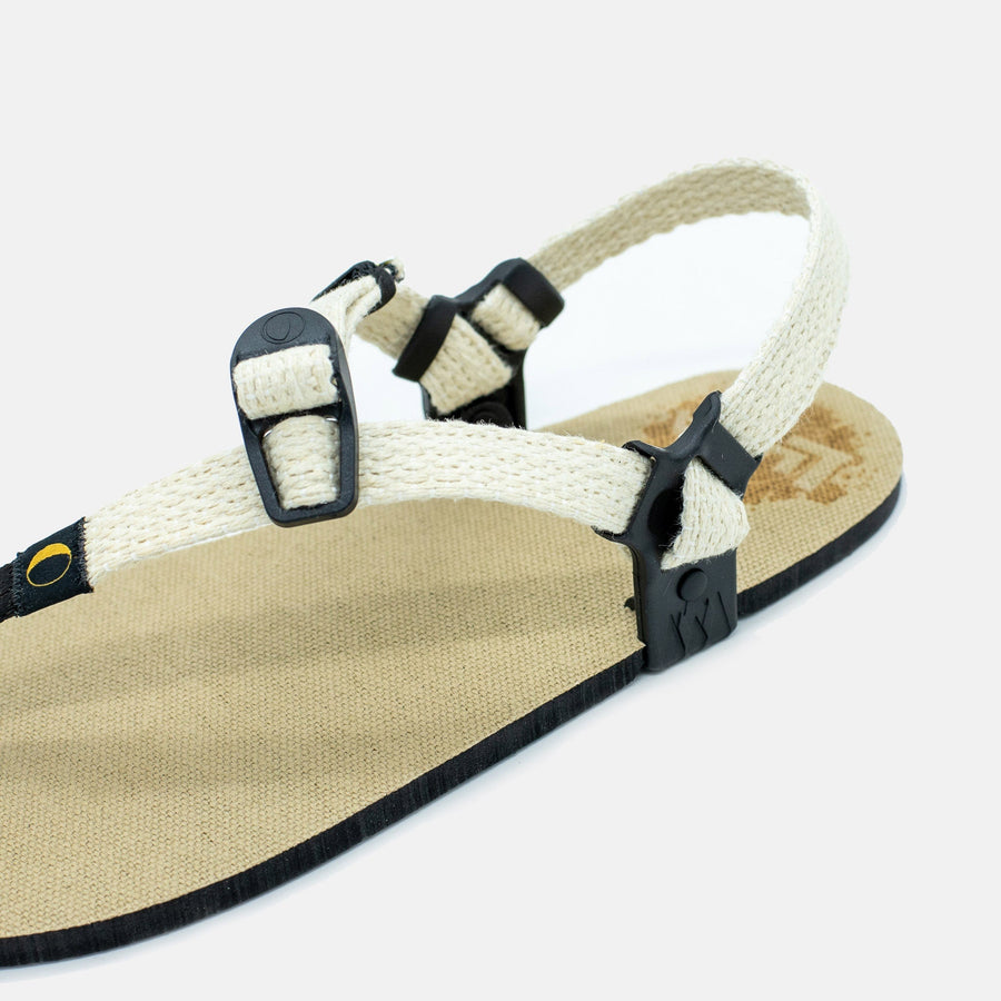Venado Winged Edition 🇺🇸 - Toasted Hemp footbed, Raw Hemp laces - strap three-quarter