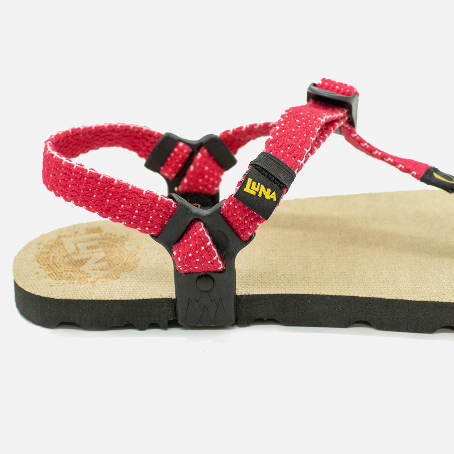 Hemp Monkey 🇺🇸 - Toasted Hemp footbed, Santa Red laces - angled view