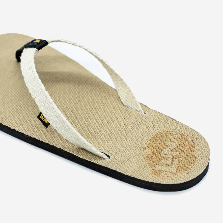 LUNA Chancla Hemp 🇺🇸 - footbed logo close-up