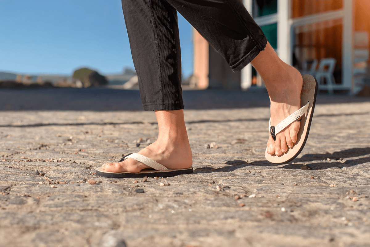 LUNA Chancla Hemp 🇺🇸 - worn walking, waterfront path