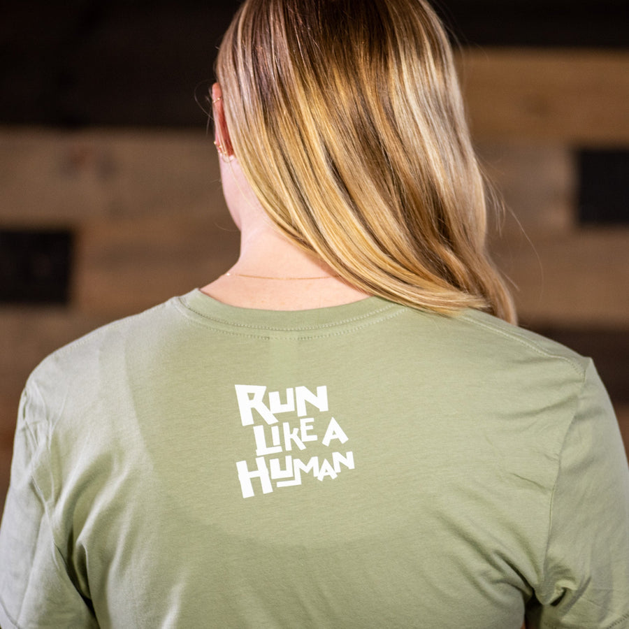 EVOLUTION MAN "RUN LIKE A HUMAN" ORGANIC COTTON SHIRT - back print detail