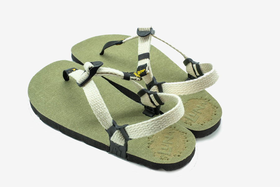 Hemp Monkey 🇺🇸 - Olive Green footbed, Raw Hemp laces - pair, heel angle