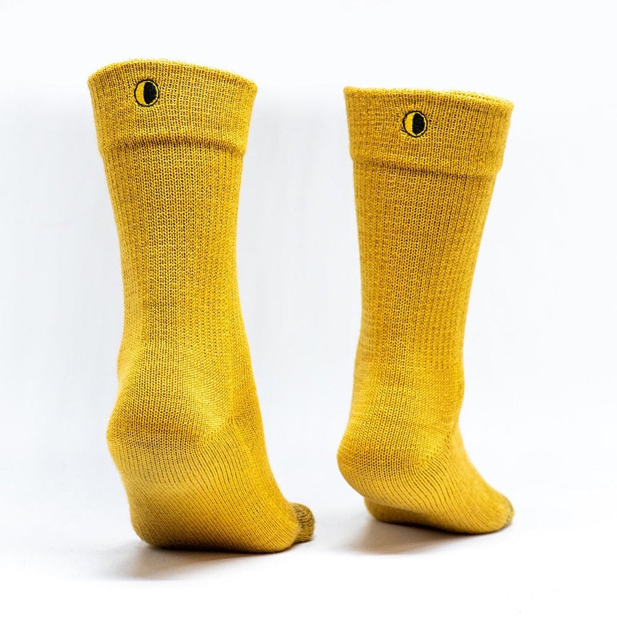 Fluffy YUBI Tabi Socks - LUNA Gold - pair, heel view