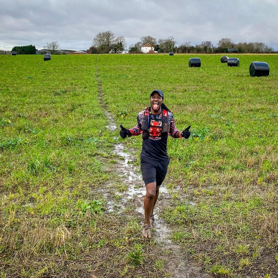 Retro Oso - muddy field run