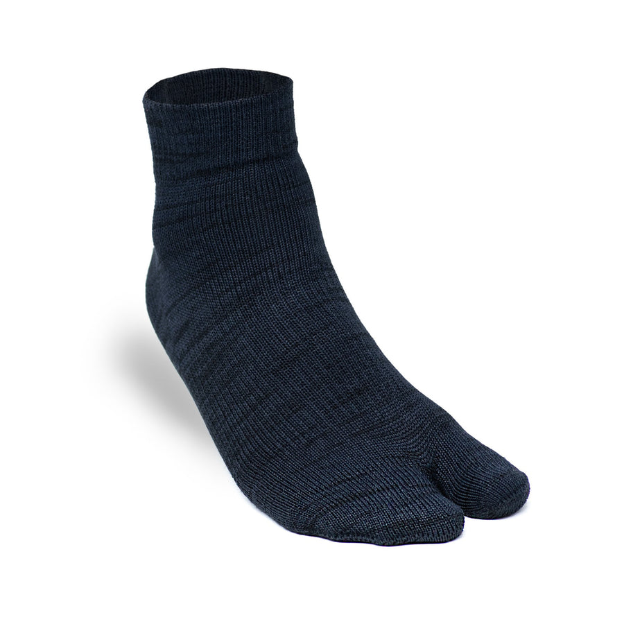 LUNA YUBI Tabi Socks - Merino Wool & Cordura - Ankle Length - navy single
