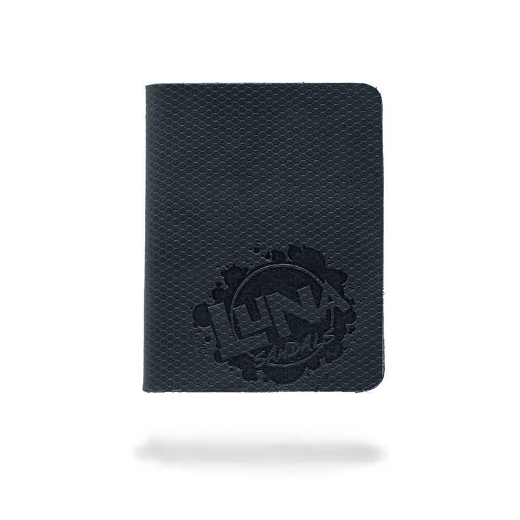 LUNA "Shigo" Wallet in use