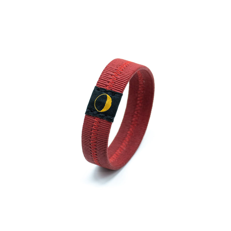 LUNAtic Bracelet in use