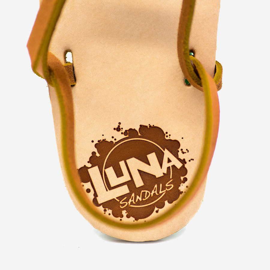 LUNA Earth Slip-On 🇺🇸 - footbed logo close-up